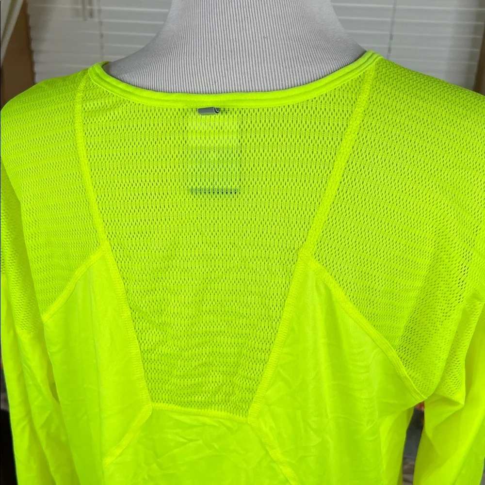 Nike Long Sleeve Dry Fit Top Size Large